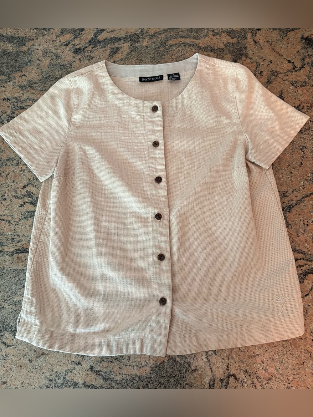 Bay Studio Cream Button-Front Short Sleeve Top